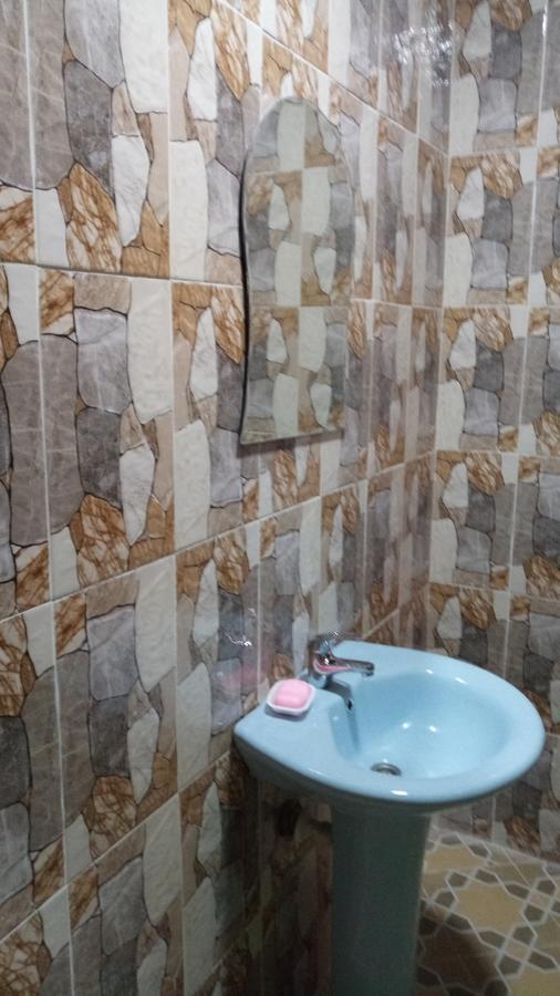 M-R Lodge Mankesim Экстерьер фото